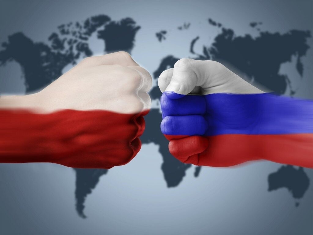В Госдуме назвали изъятие средств посольства в Польше политическим «гоп-стопом»