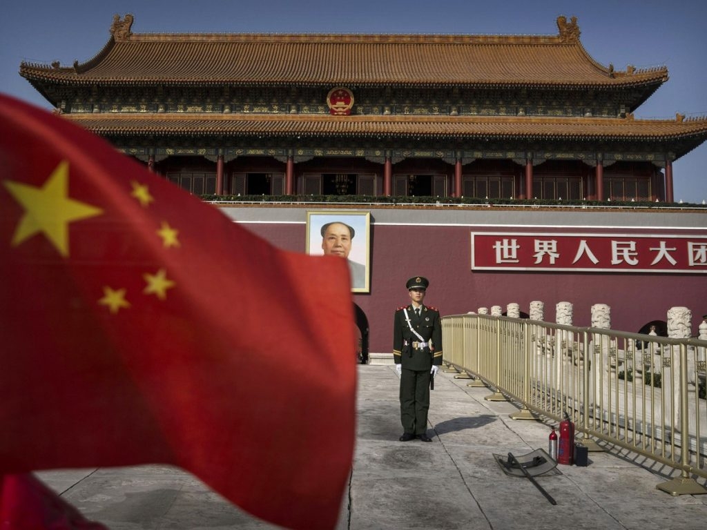 Китай указал США на необходимость переосмыслить стратегию Вашингтона в отношении Пекина