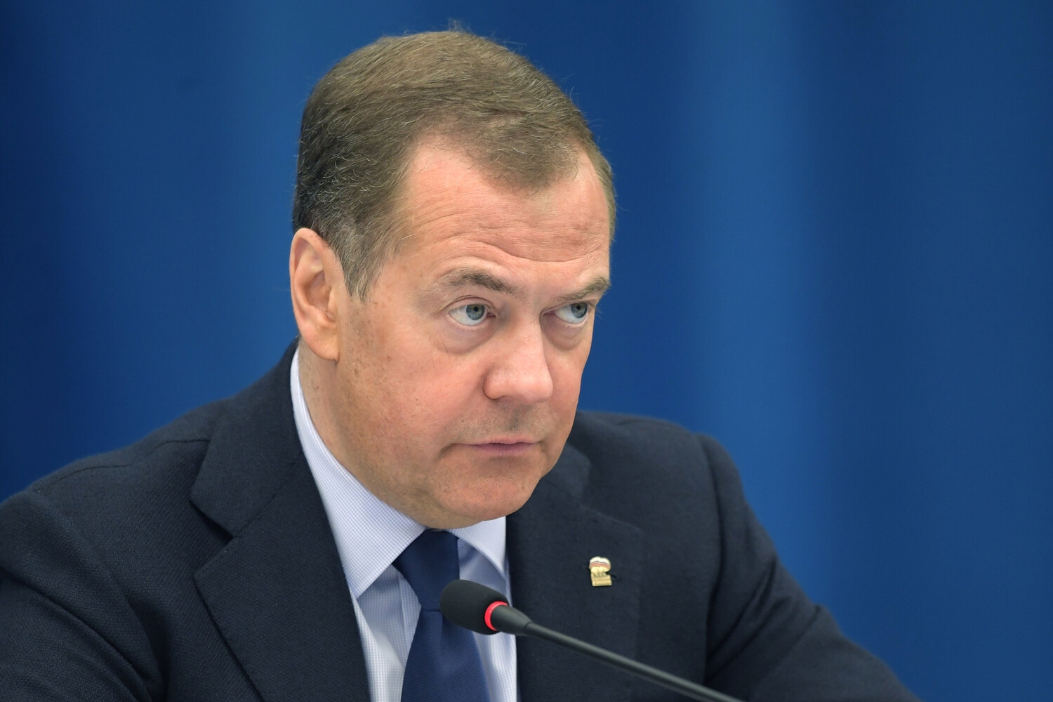 Медведев заявил о сохраняющейся зависимости от иностранных технологий