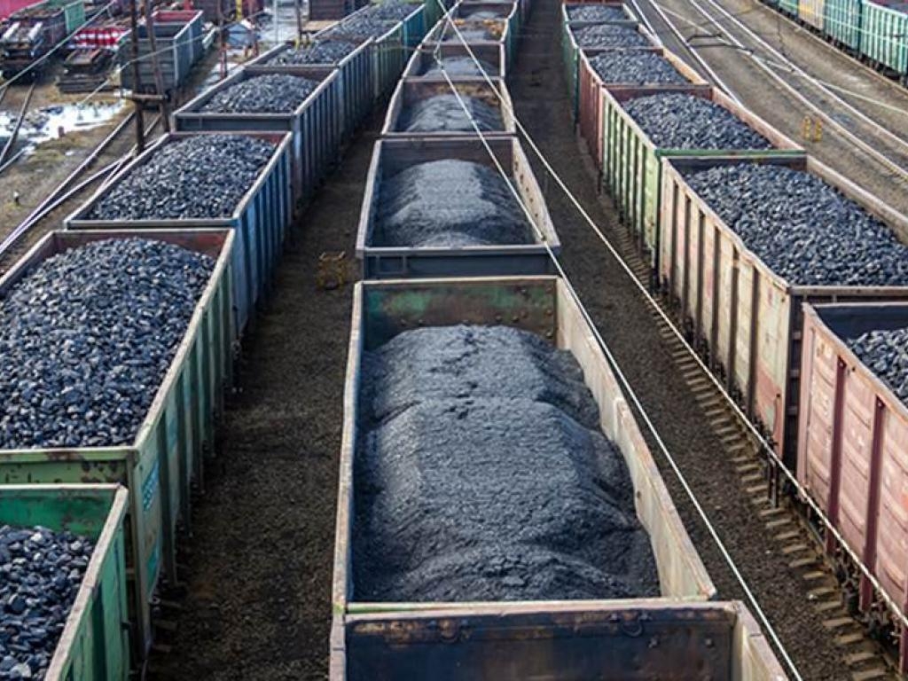 Япония за год сократила импорт угля из России на 80,8%