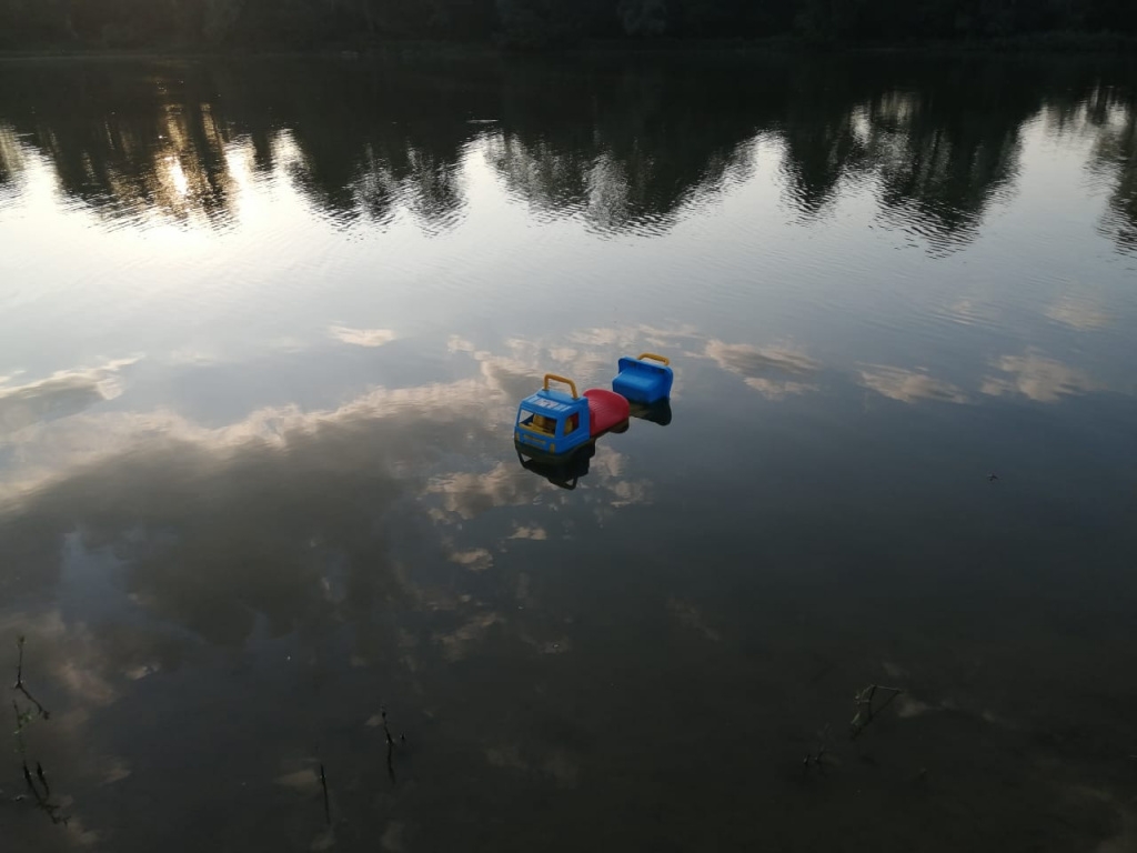 В Волковском пруду нашли тело утонувшего школьника