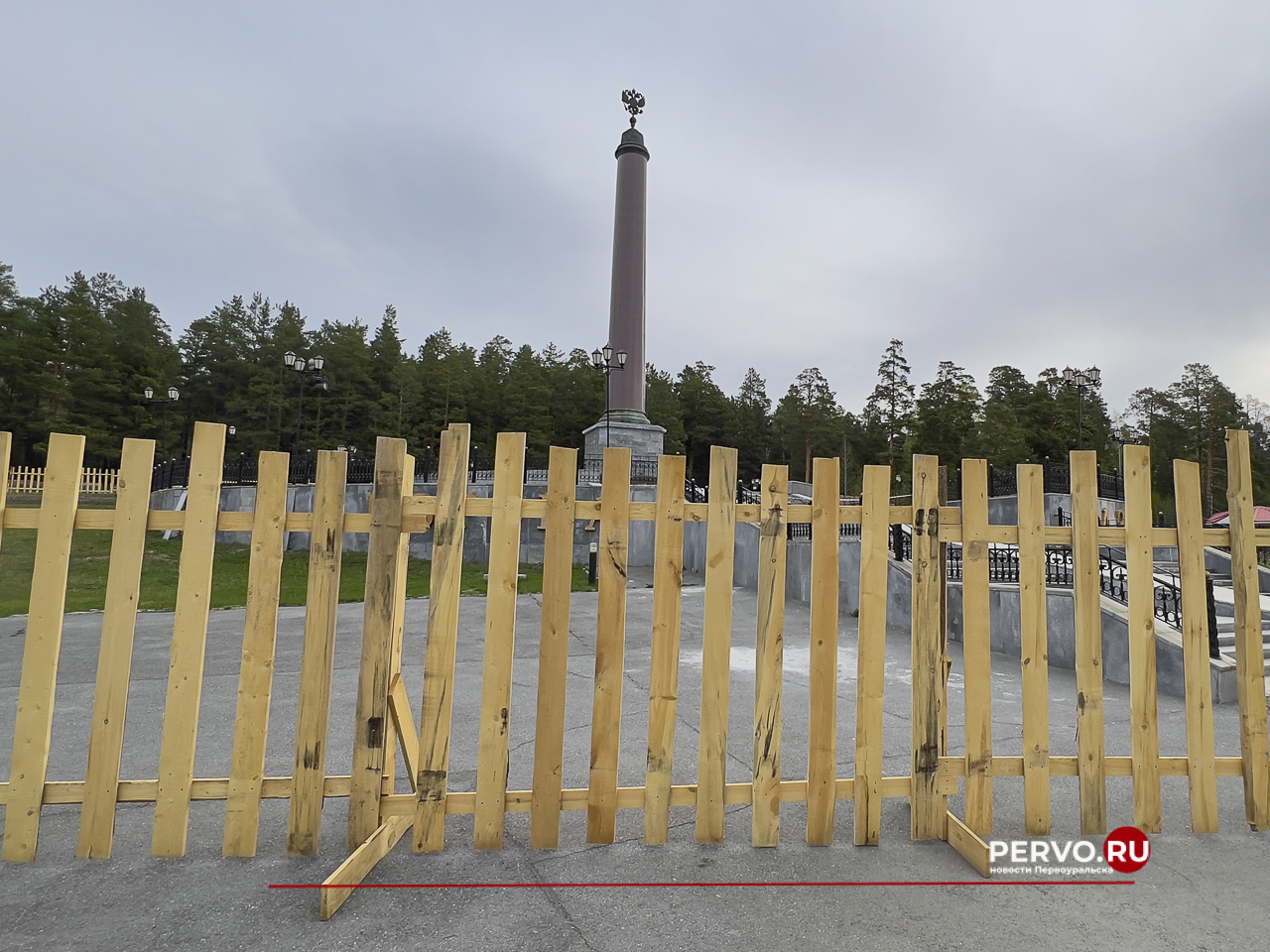 Стелу «Европа - Азия» закрыли на реконструкцию