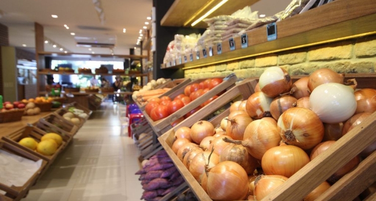 Магазины взвинтили цены на популярный овощ