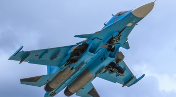 Российский Су-34 накрыл управляемыми бомбами иностранных наемников в Харьковской области