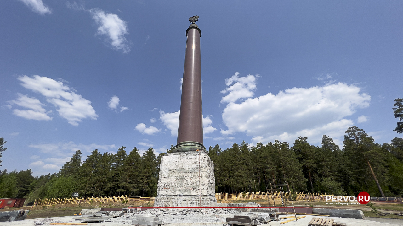 Продолжается реконструкция стелы «Европа – Азия» возле Первоуральска