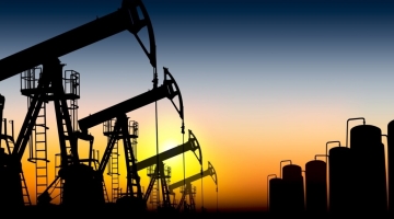 ОПЕК+ заявила о продлении нефтяной сделки и сокращении добычи