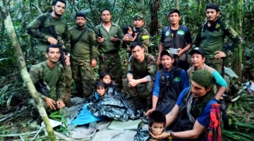 Родственник выживших после авиакатастрофы в джунглях детей рассказал об их состоянии