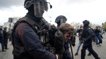 Во Франции продолжились беспорядки, вызванные убийством полицией подростка