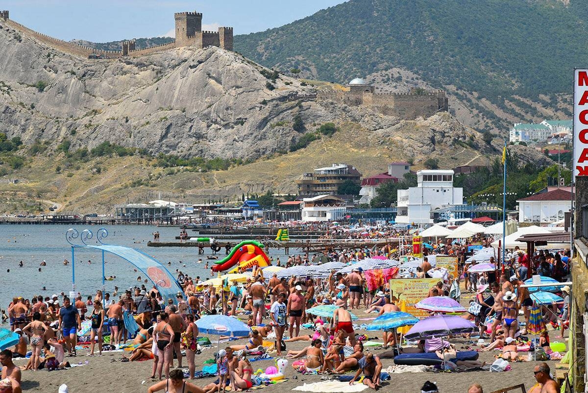 В Ассоциации туроператоров России сообщили о трехкратном росте спроса на туры в Крым