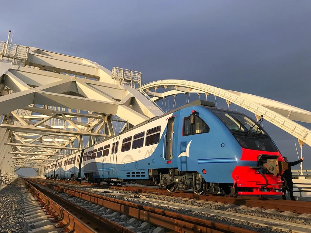 Стало известно о задержке поездов в связи с ЧП на Крымском мосту