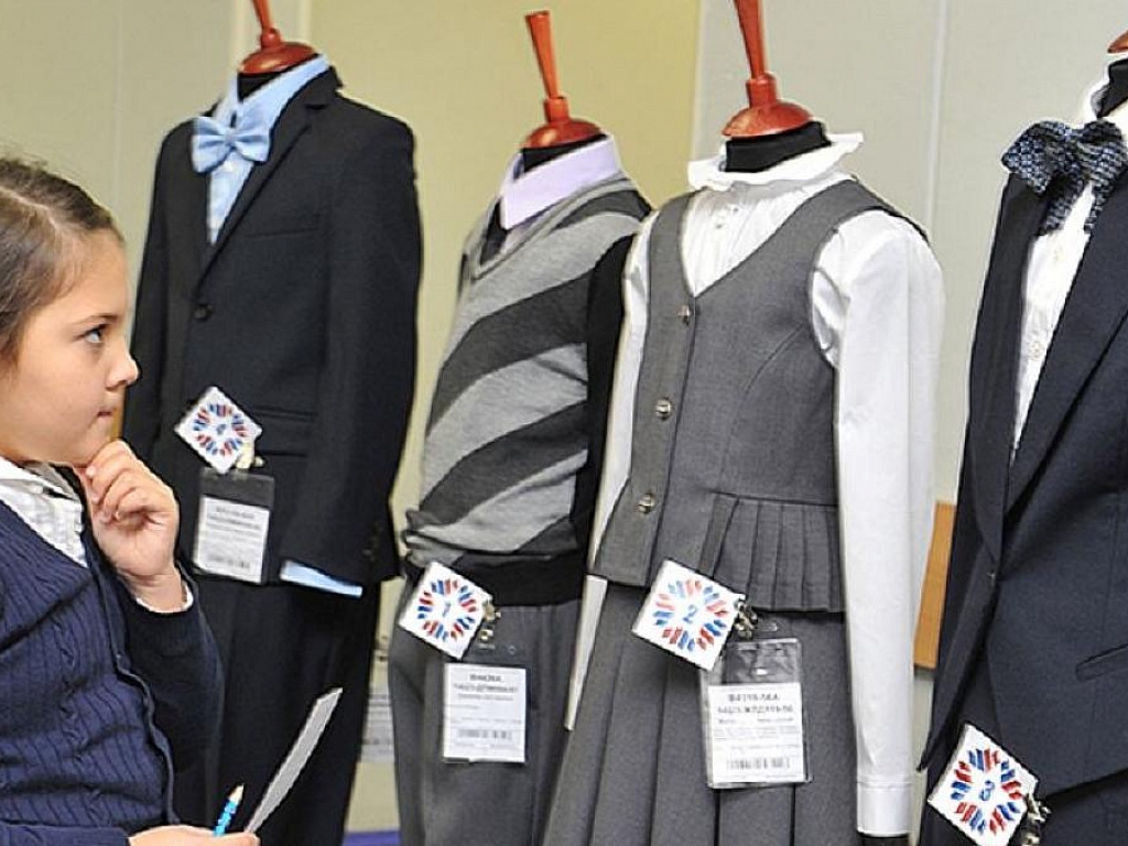ГОСТ на одежду для школьников появится в РФ в 2024 году