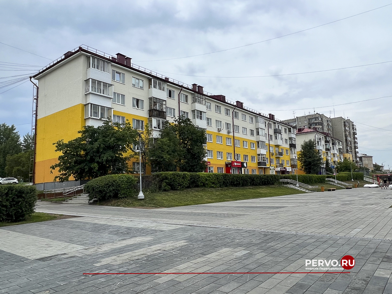 Капитальный ремонт жилых домов на «гостевом маршруте» ведётся в Первоуральске