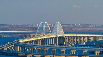 Восстановлено движение по Крымскому мосту
