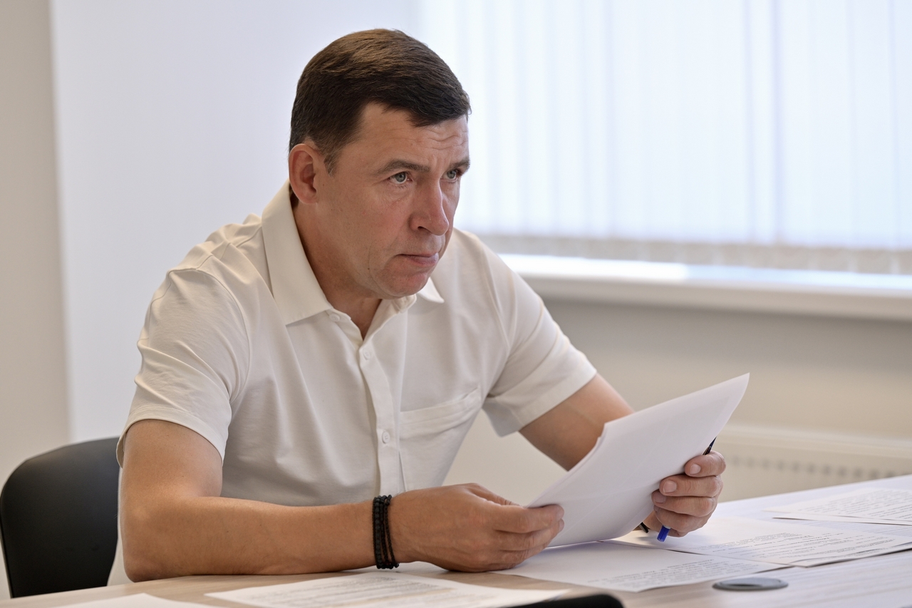 Евгений Куйвашев поручил главе обеспечить личный контроль за ситуацией с водоснабжением