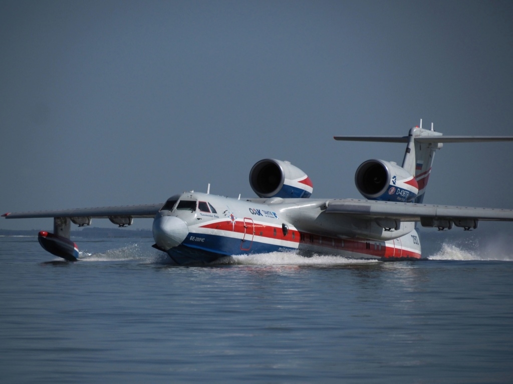 Два самолета Бе-200ЧС примут участие в тушении лесного пожара в Геленджике