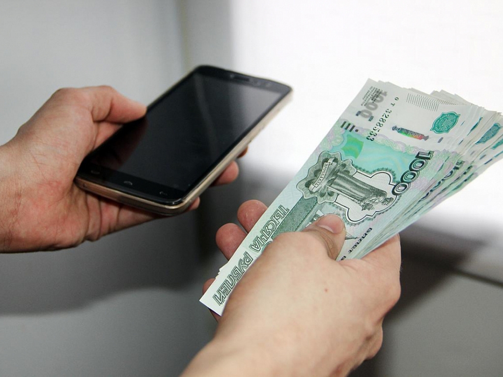 Российские банки начали возвращать клиентам украденные мошенниками деньги