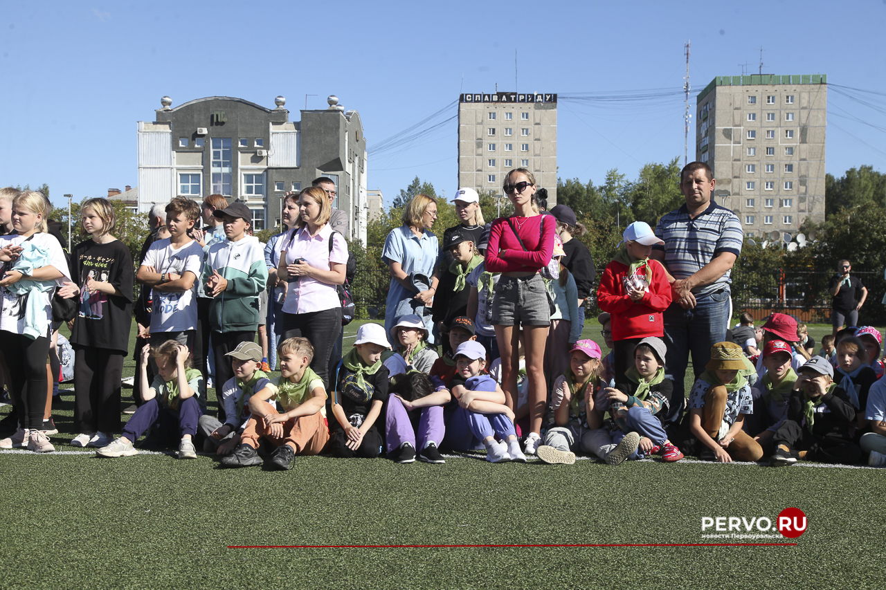 Жители Первоуральска провели День физкультурника. Фотографии