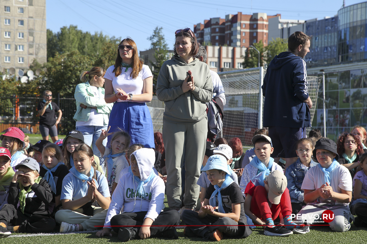 Жители Первоуральска провели День физкультурника. Фотографии