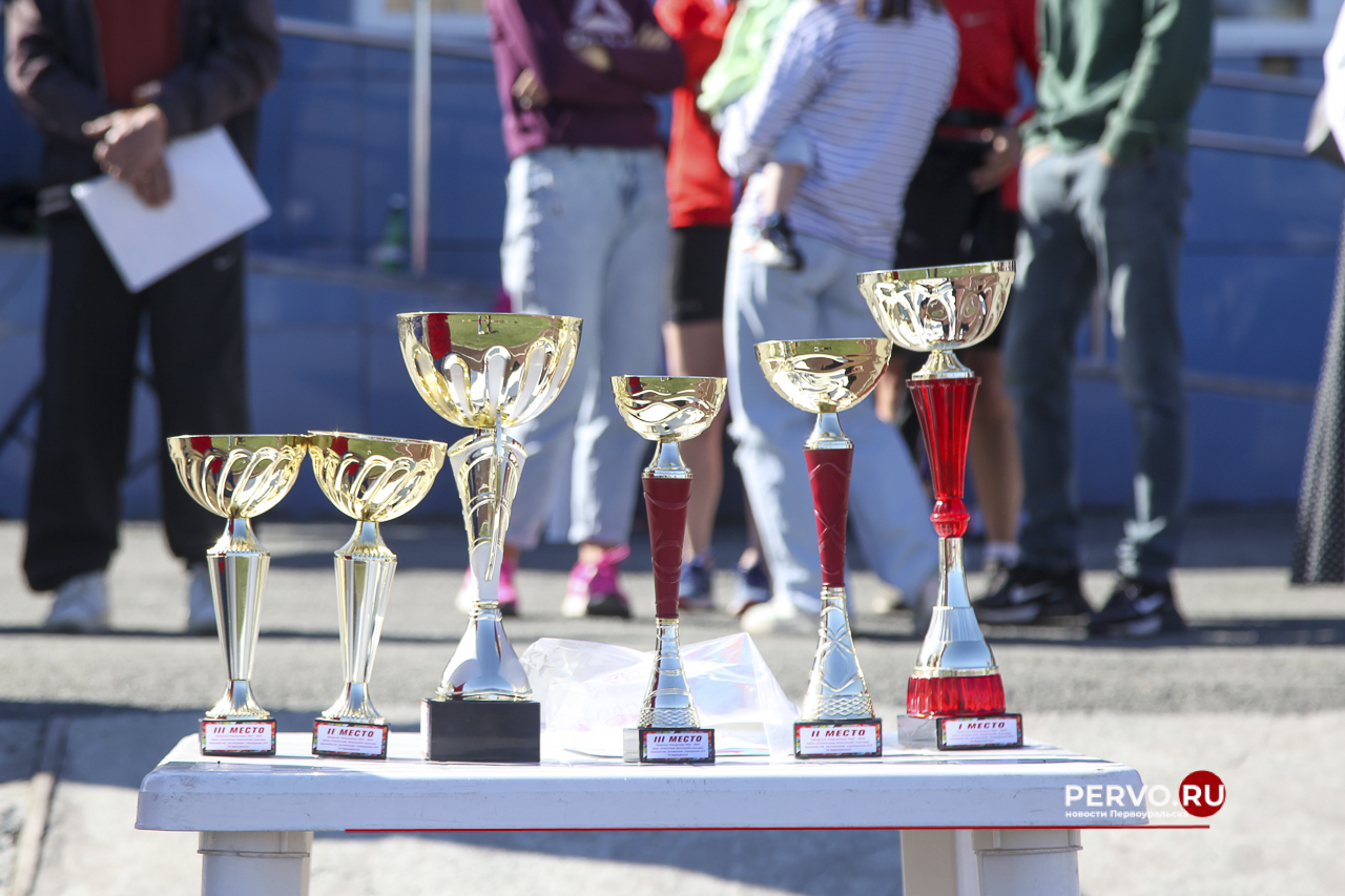 Жители Первоуральска провели День физкультурника. Фотографии