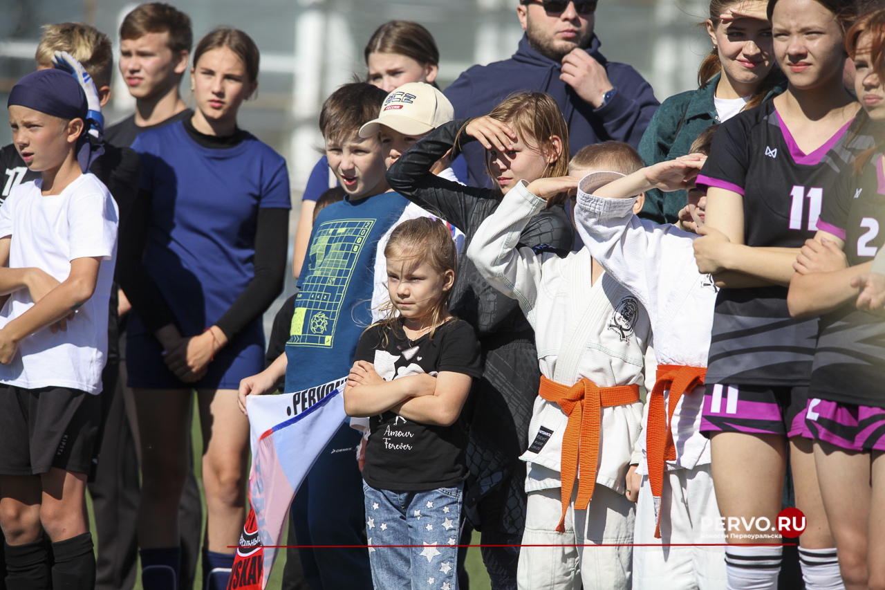 Жители Первоуральска провели День физкультурника. Фотографии