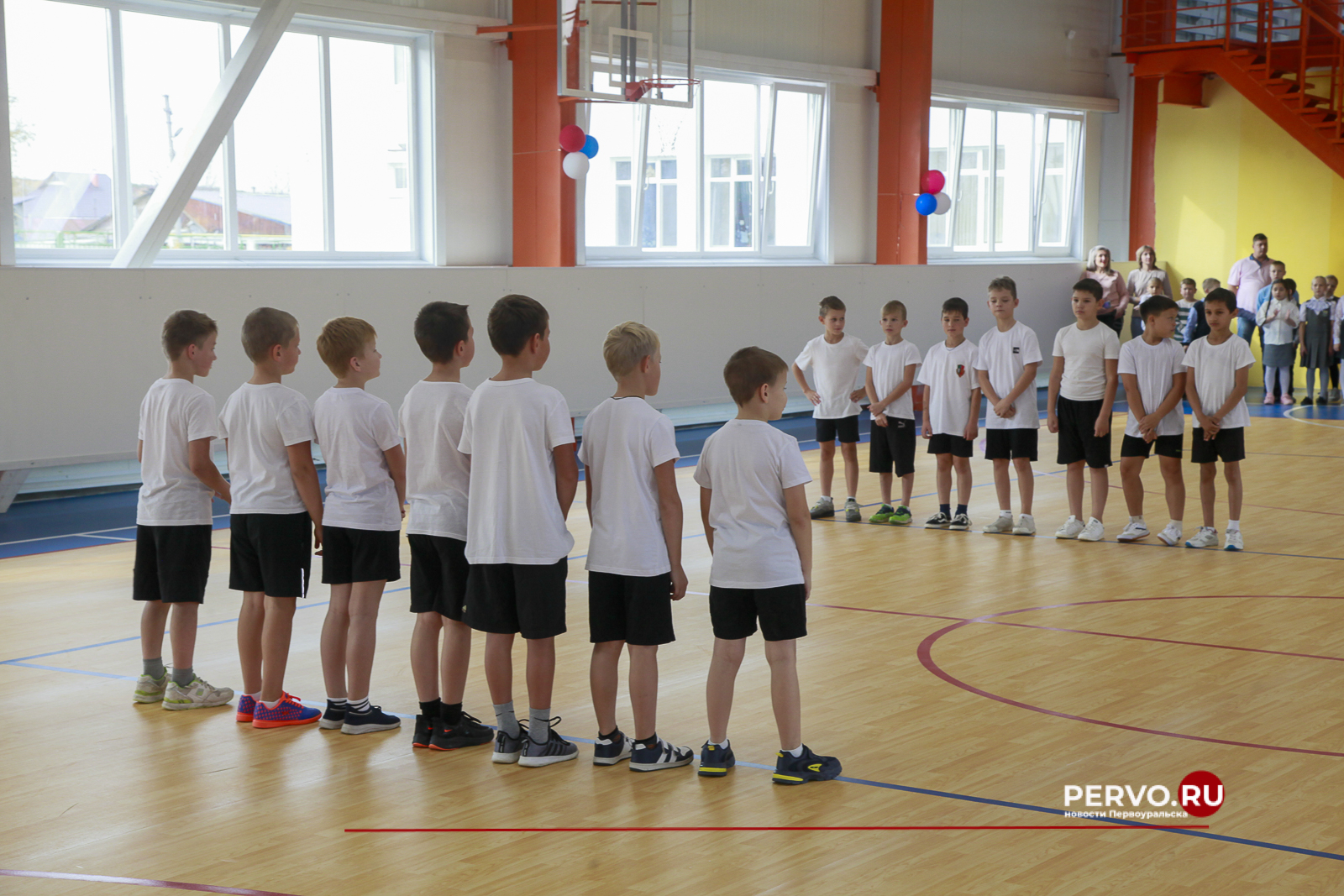 В Первоуральске после капитального ремонта в школе №11 открылся спортзал
