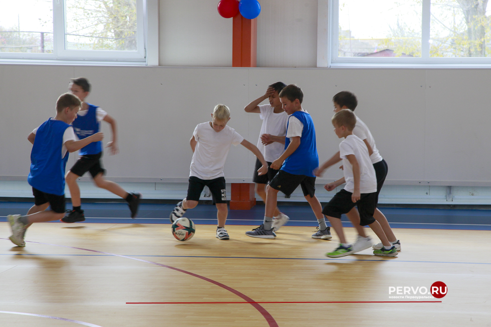 В Первоуральске после капитального ремонта в школе №11 открылся спортзал