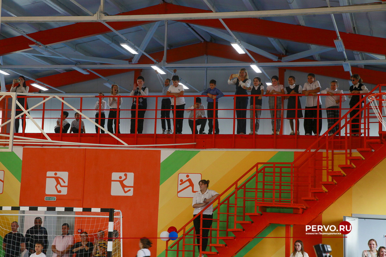В Первоуральске после капитального ремонта в школе №11 открылся спортзал