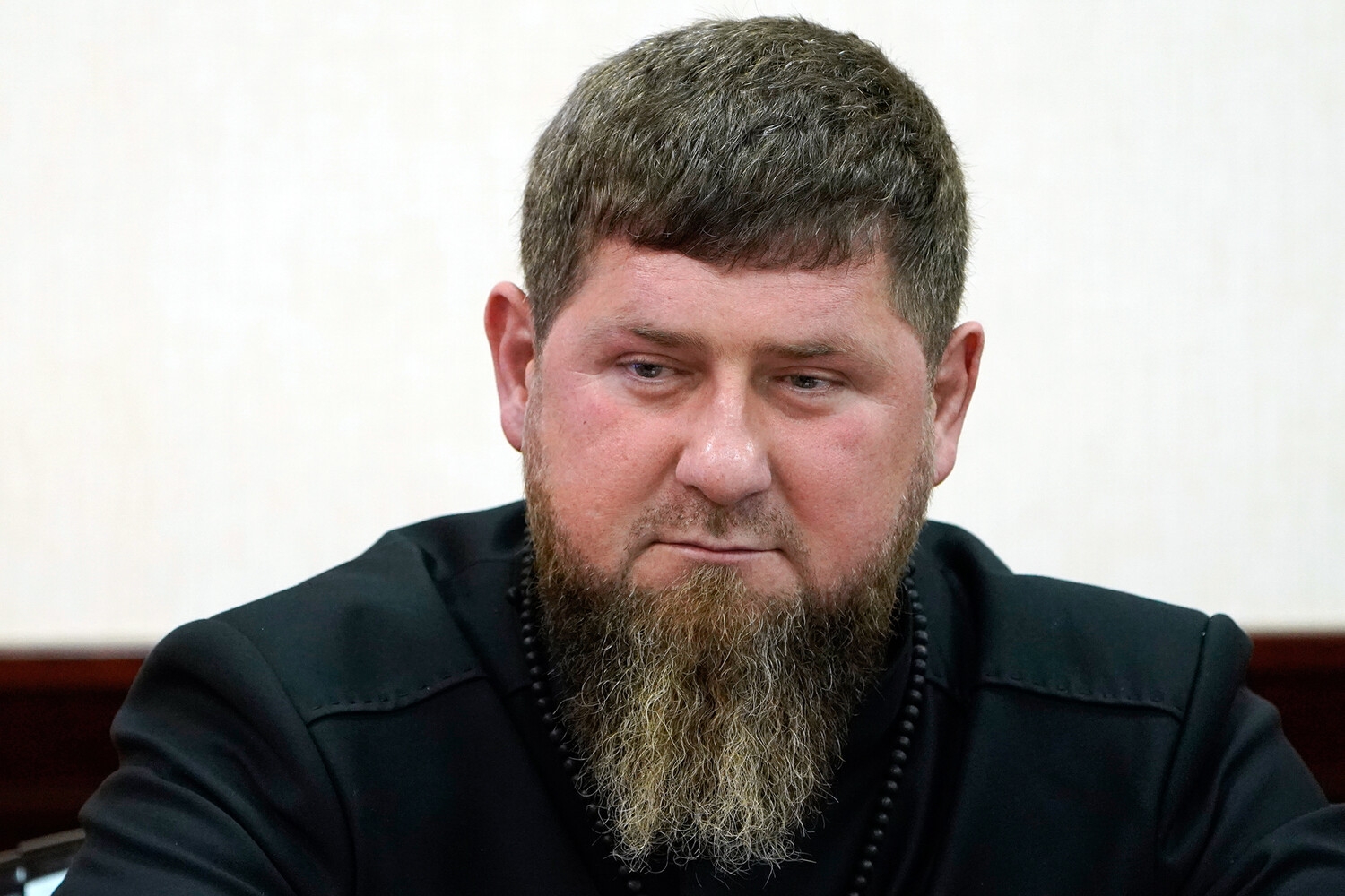 Кадыров осмотрел технику стран НАТО, захваченную чеченским спецназом «Ахмат»