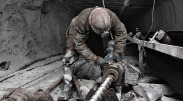На Украине заключенных направили работать в шахты