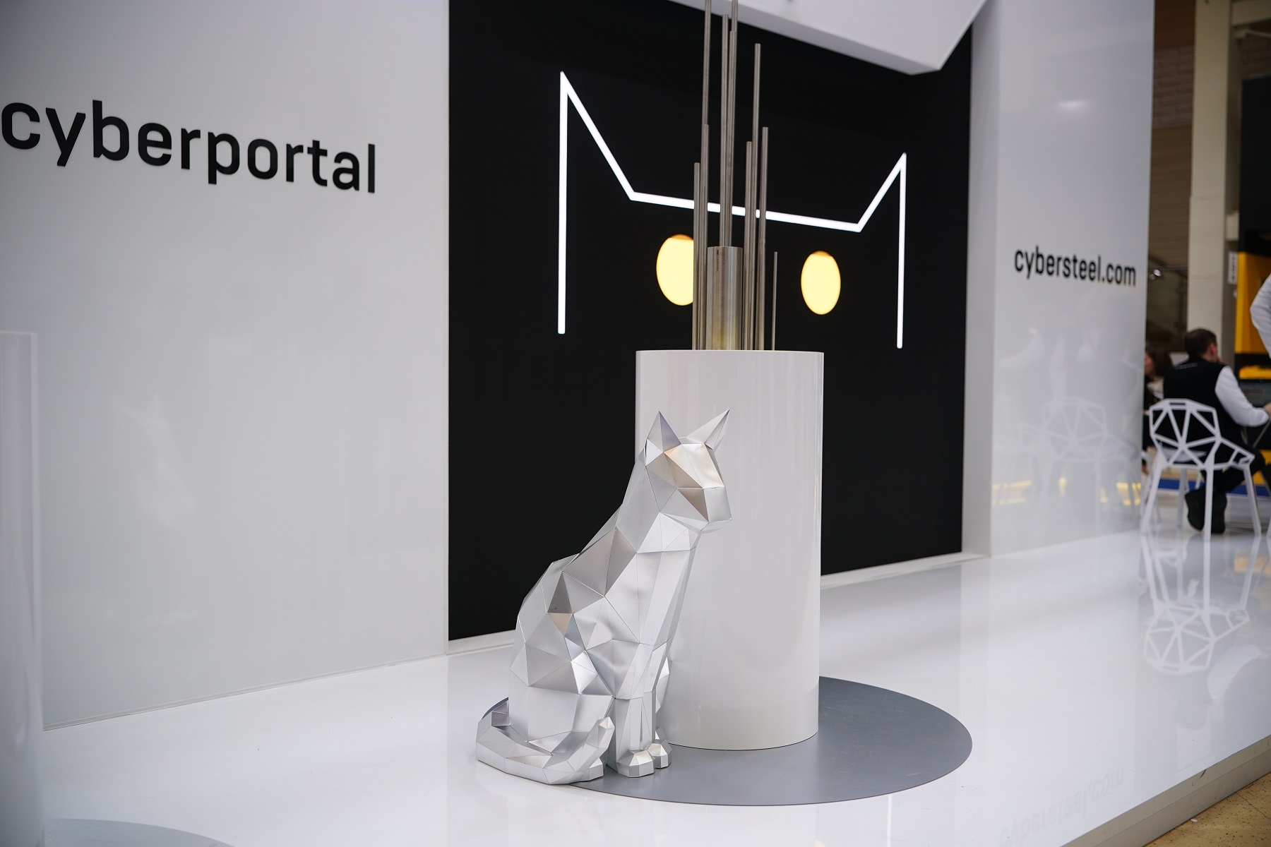 Компания CYBERSTEEL представляет уникальные бесшовные трубы из нержавеющей стали и титанового сплава на Международной промышленной выставке