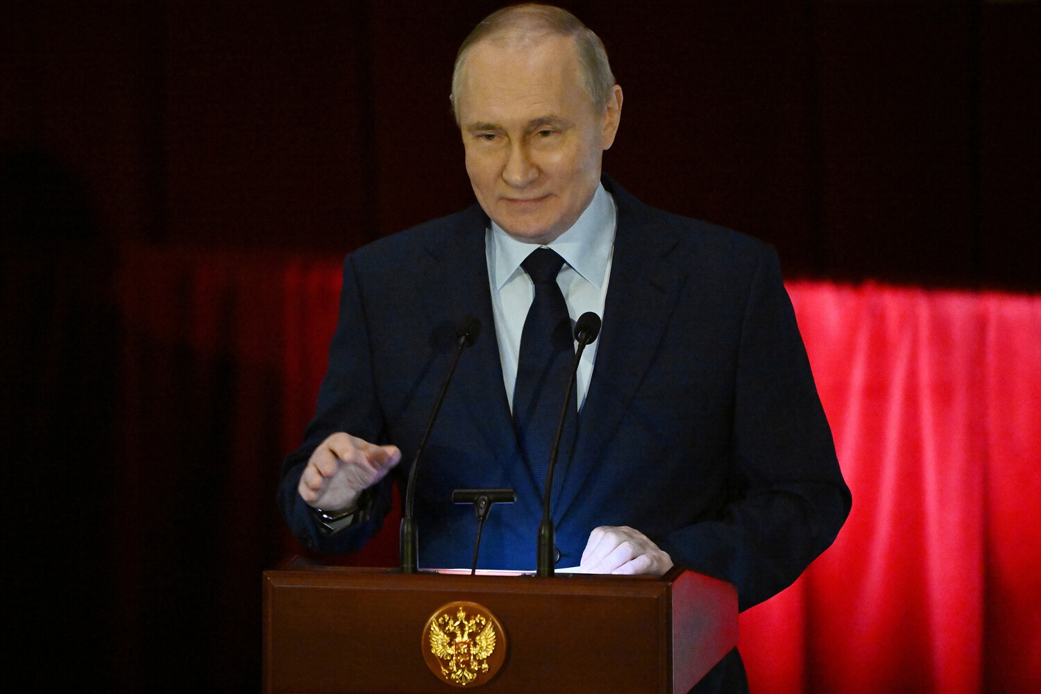 Путин встретится с членами ЦИК 15 ноября