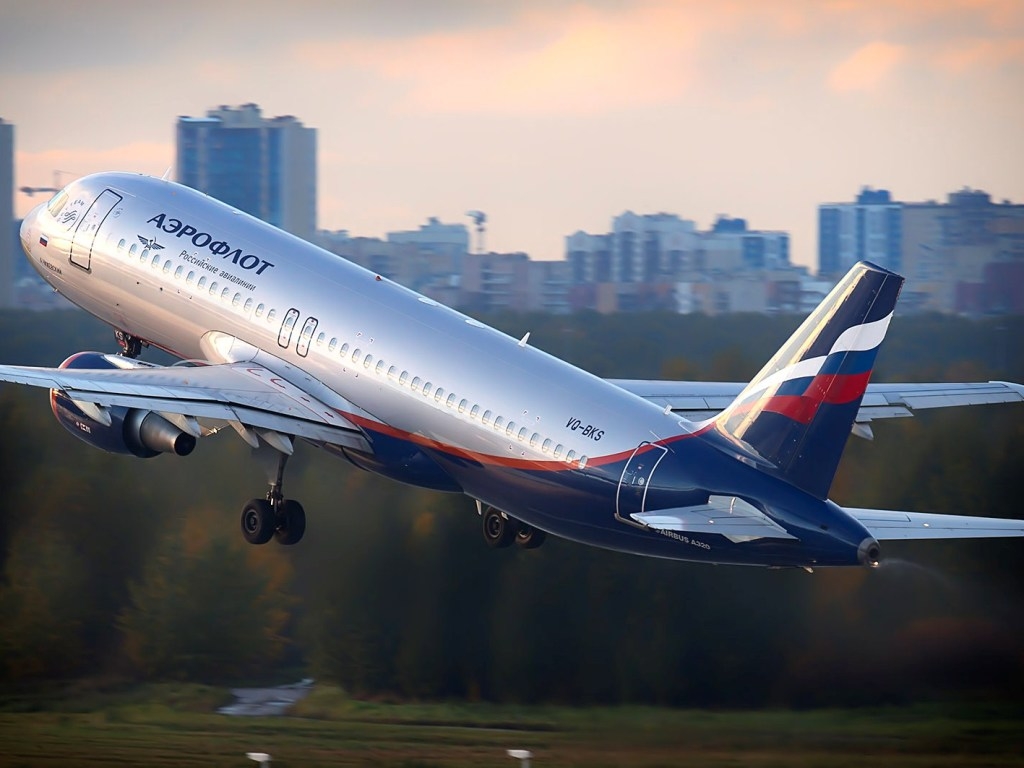 Россию захотели отключить от международной авиационной доменной зоны