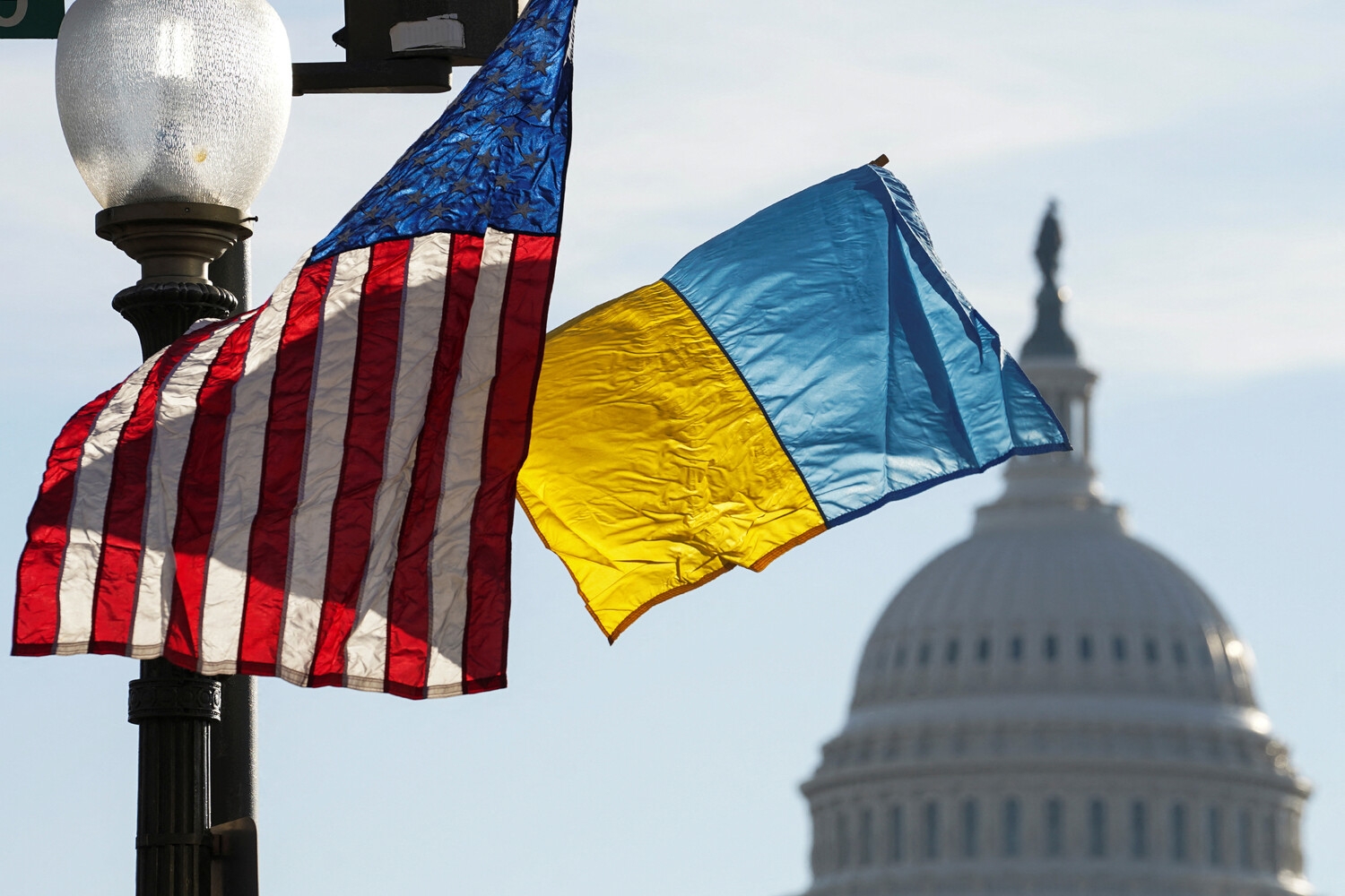 В США предупредили о риске масштабных сокращений в госорганах Украины