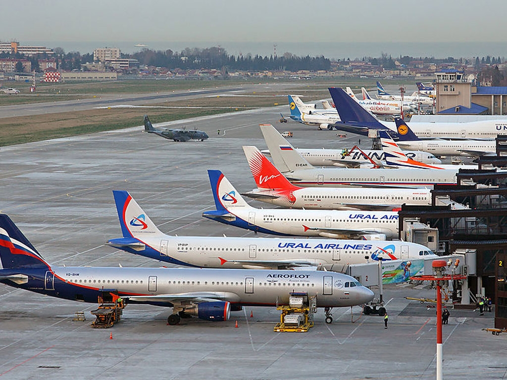 Минтранс не планирует продлевать на 2024 год субсидирование авиакомпаний