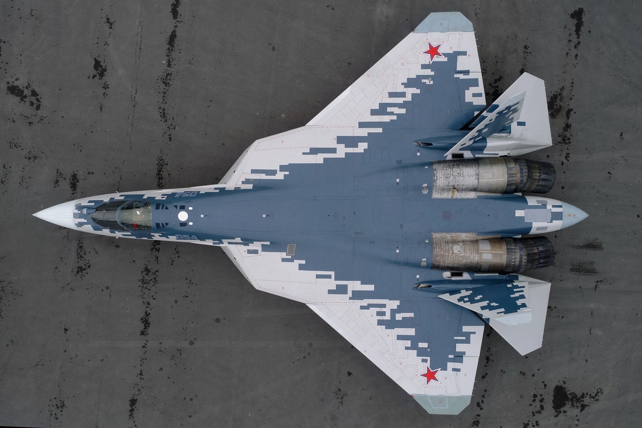 Истребитель-невидимка Су-57 получит второго пилота