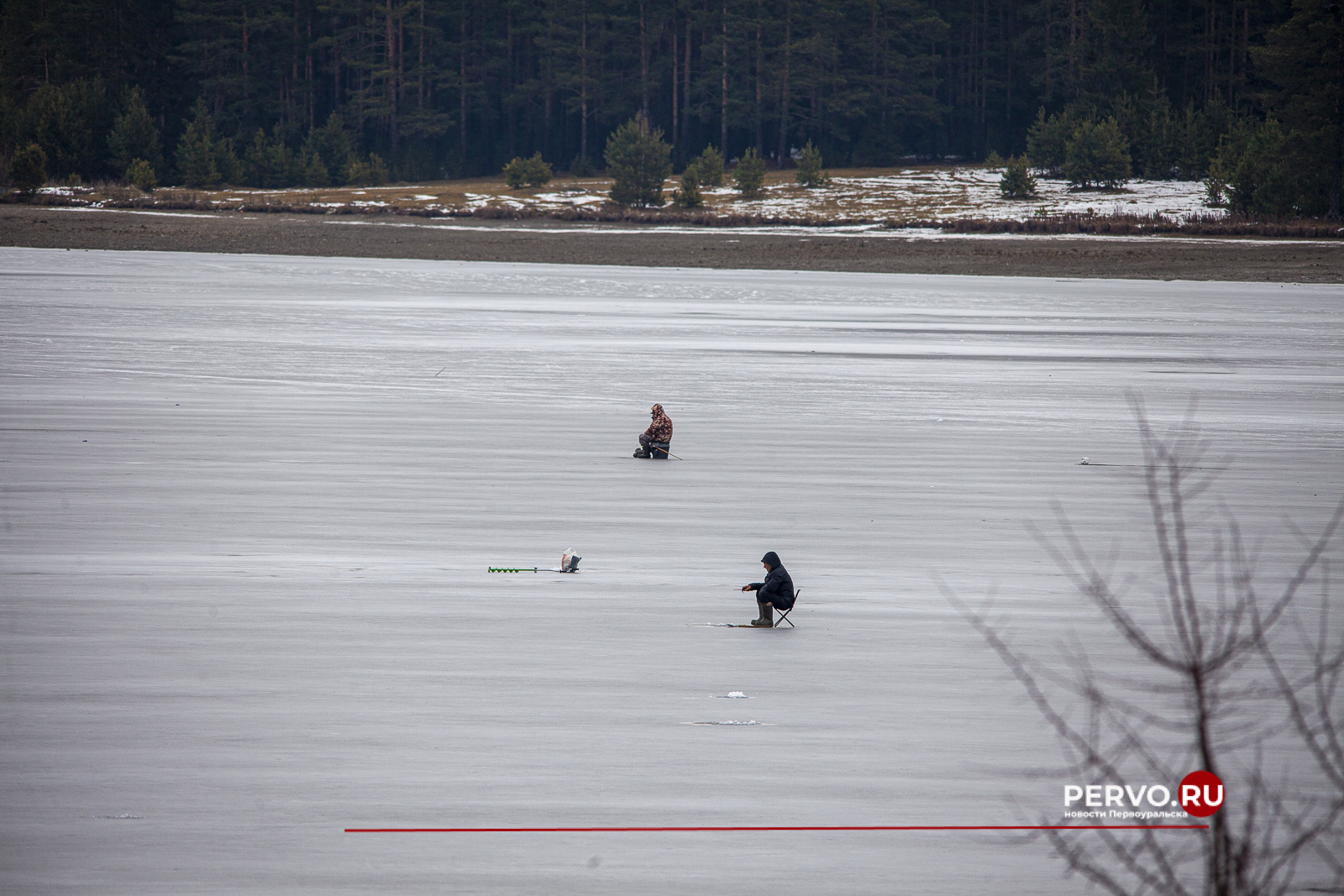 Жителей Первоуральска начнут штрафовать за выход на лёд