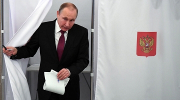 Песков: Путин пока не делал никаких заявлений по участию в выборах 2024 года