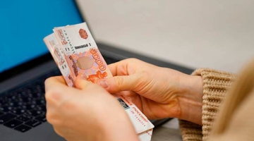 В мэрии Екатеринбурга объяснили рост зарплаты Высокинского