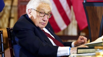 Экс-госсекретарь США Киссинджер умер в возрасте 100 лет