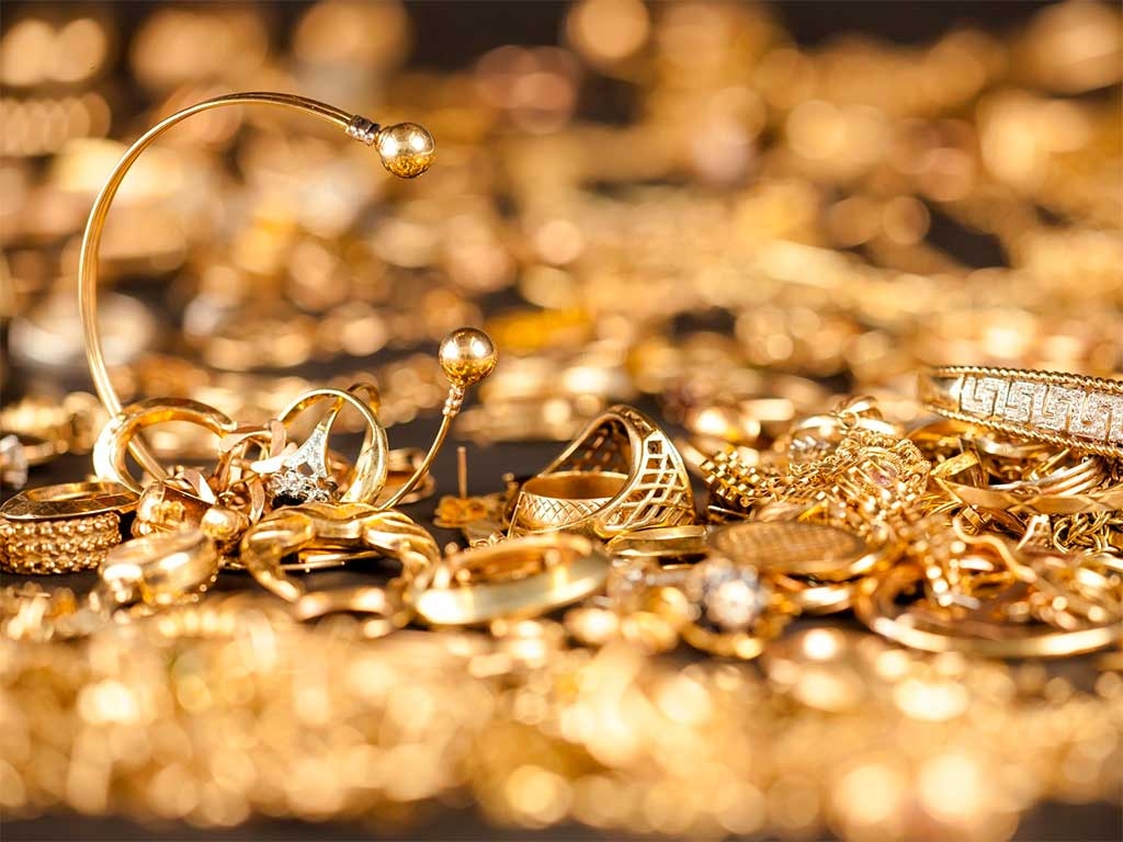 Россиянка отправила 6 килограммов золота онлайн-ведунье для снятия порчи