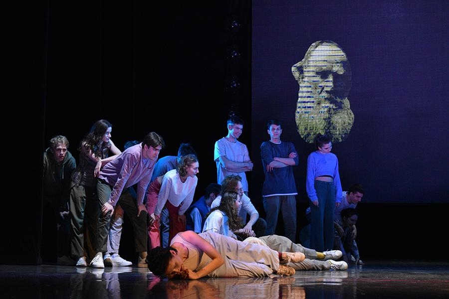 «Снежность»: юным первоуральцам показали 5 спектаклей