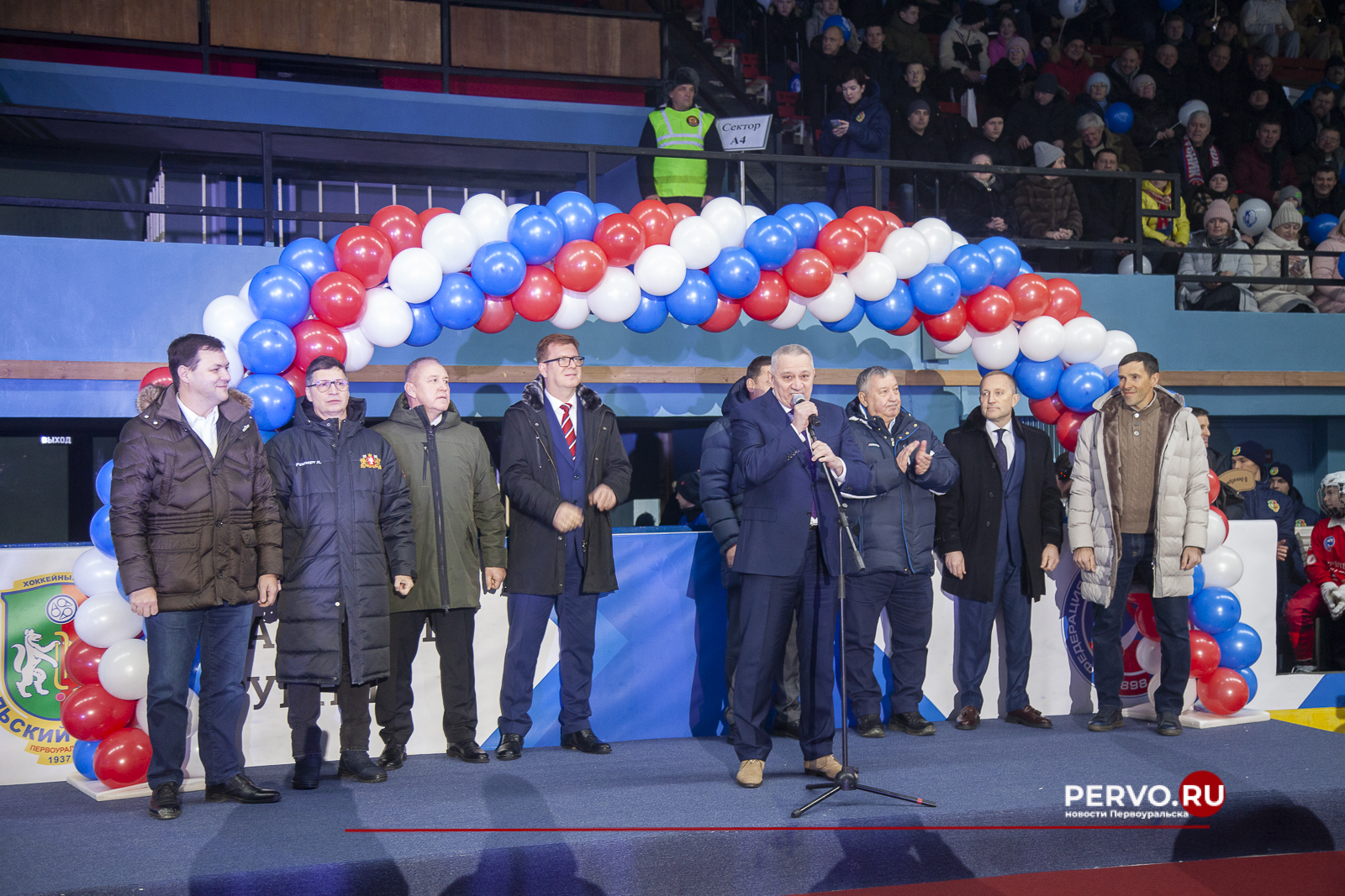 В Первоуральске торжественно открыли «Академию хоккея с мячом»