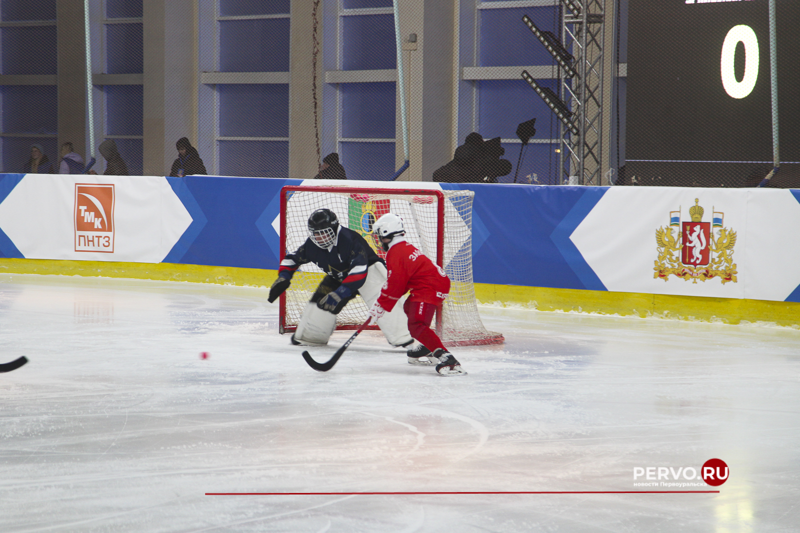 В Первоуральске торжественно открыли «Академию хоккея с мячом»