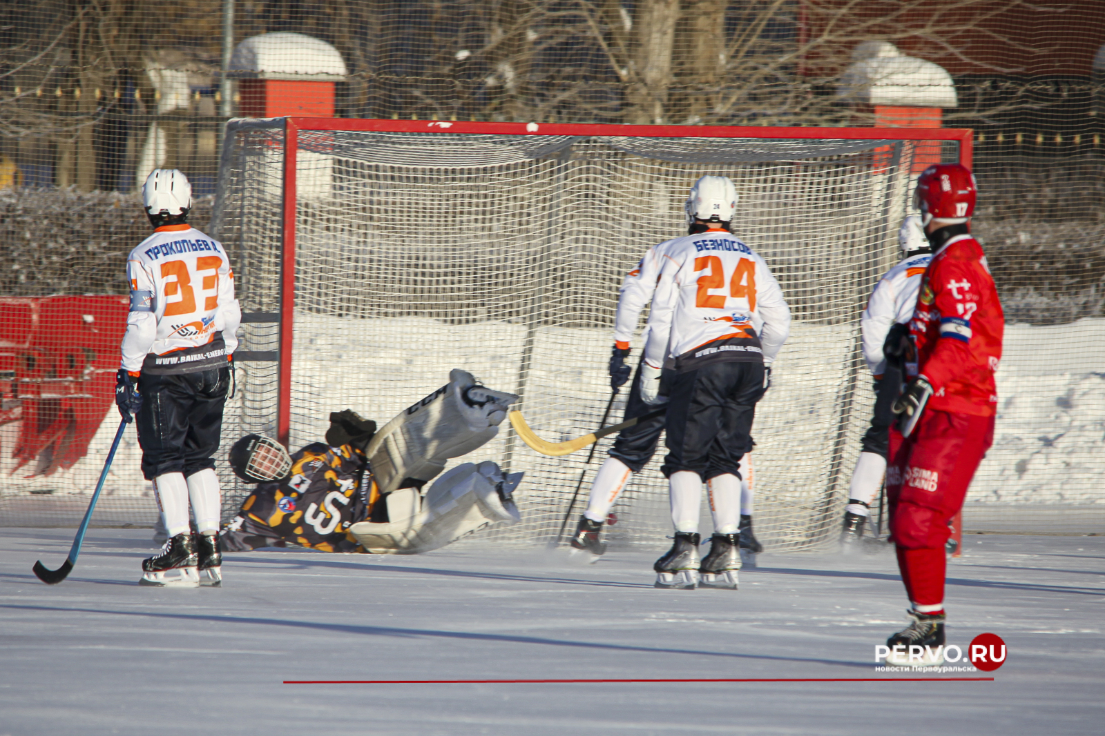СКА-Уральский Трубник в  Первоуральске проиграл Байкал-Энергия. Фотографии