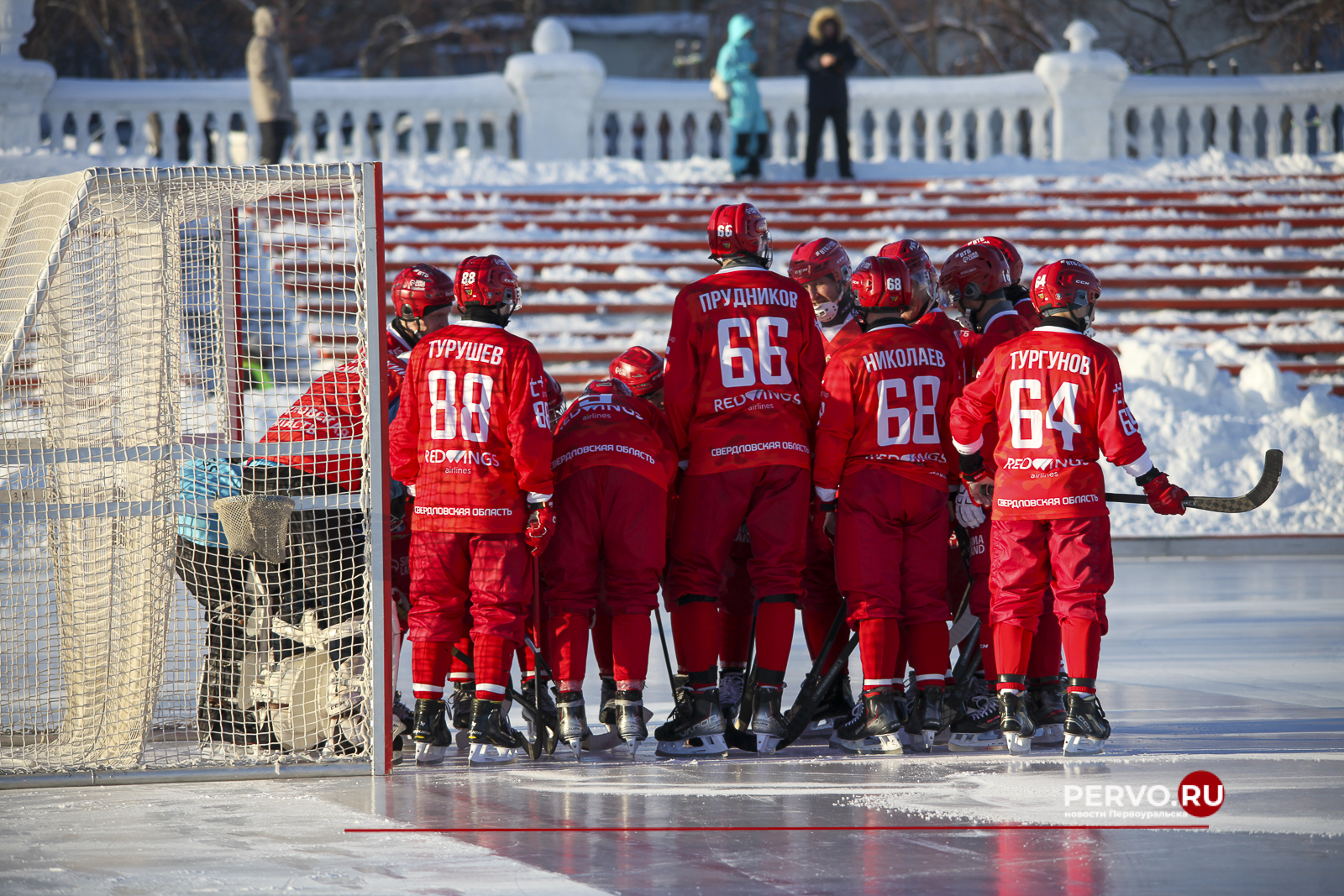 СКА-Нефтяник в Первоуральске разгромил СКА-Уральский Трубник