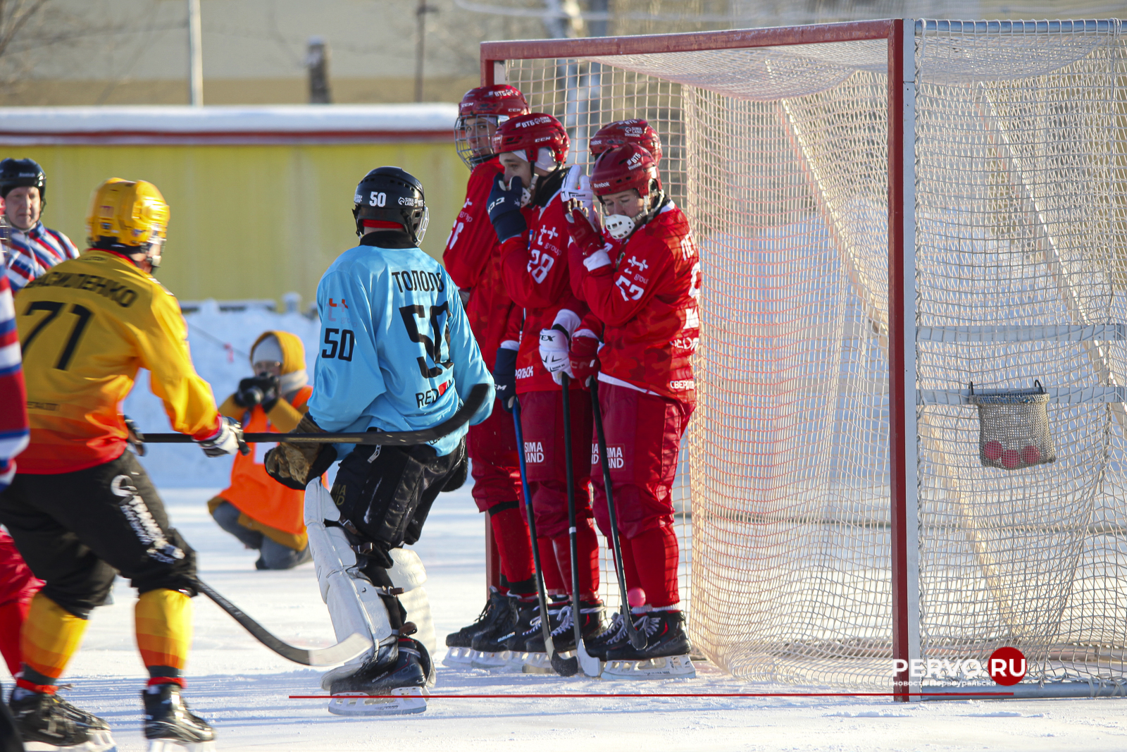 СКА-Нефтяник в Первоуральске разгромил СКА-Уральский Трубник