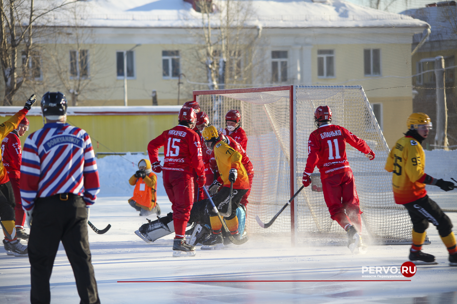 СКА-Нефтяник в Первоуральске разгромил СКА-Уральский Трубник