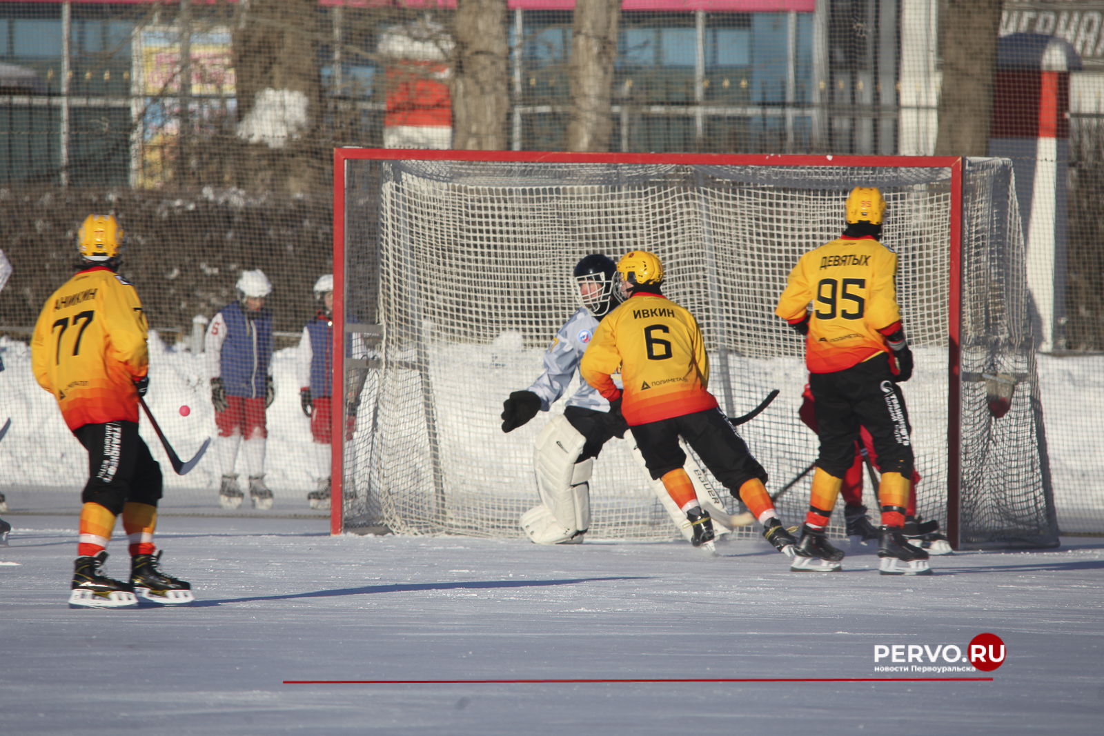 СКА-Нефтяник в Первоуральске разгромил СКА-Уральский Трубник