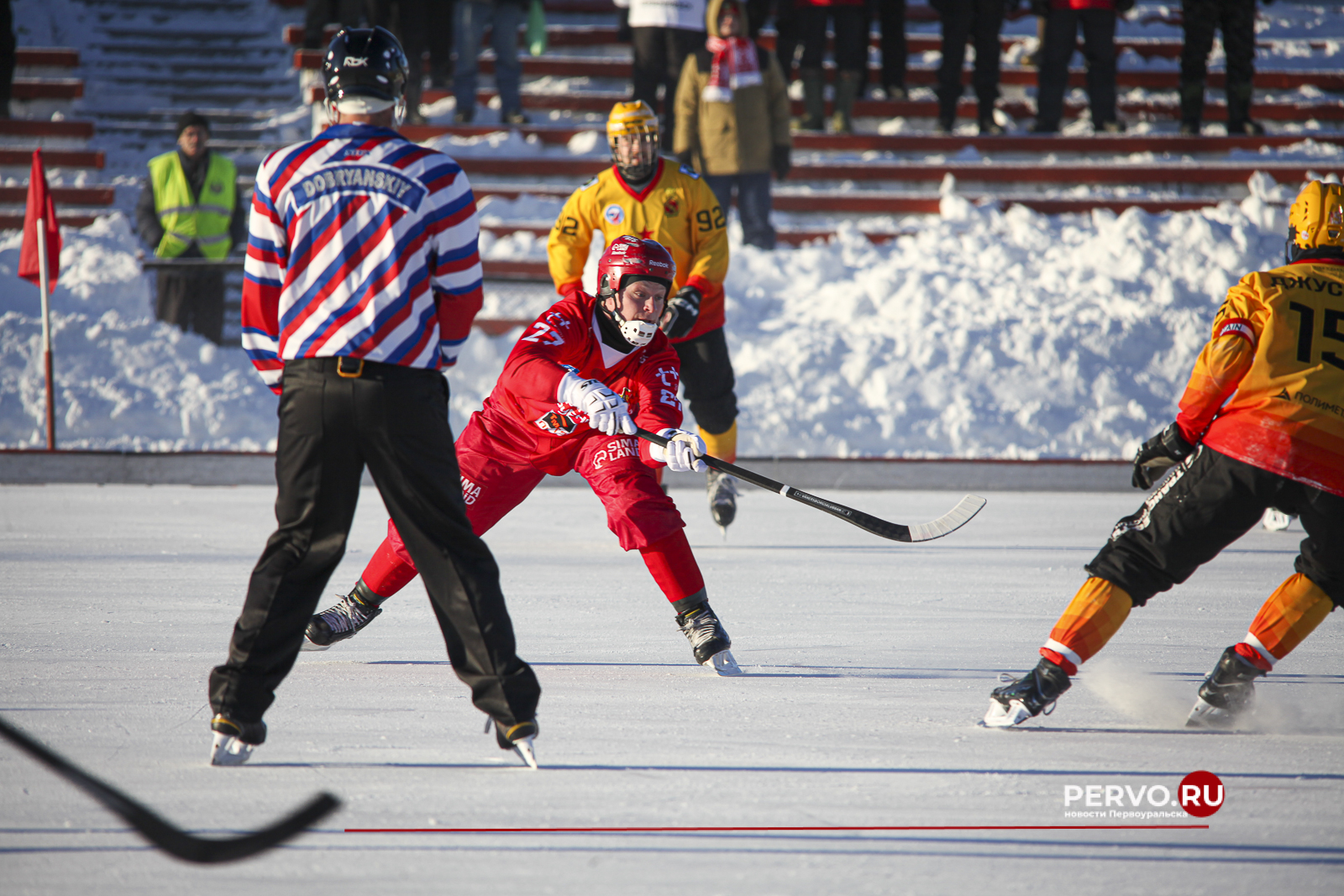 СКА-Нефтяник в Первоуральске разгромил СКА-Уральский Трубник