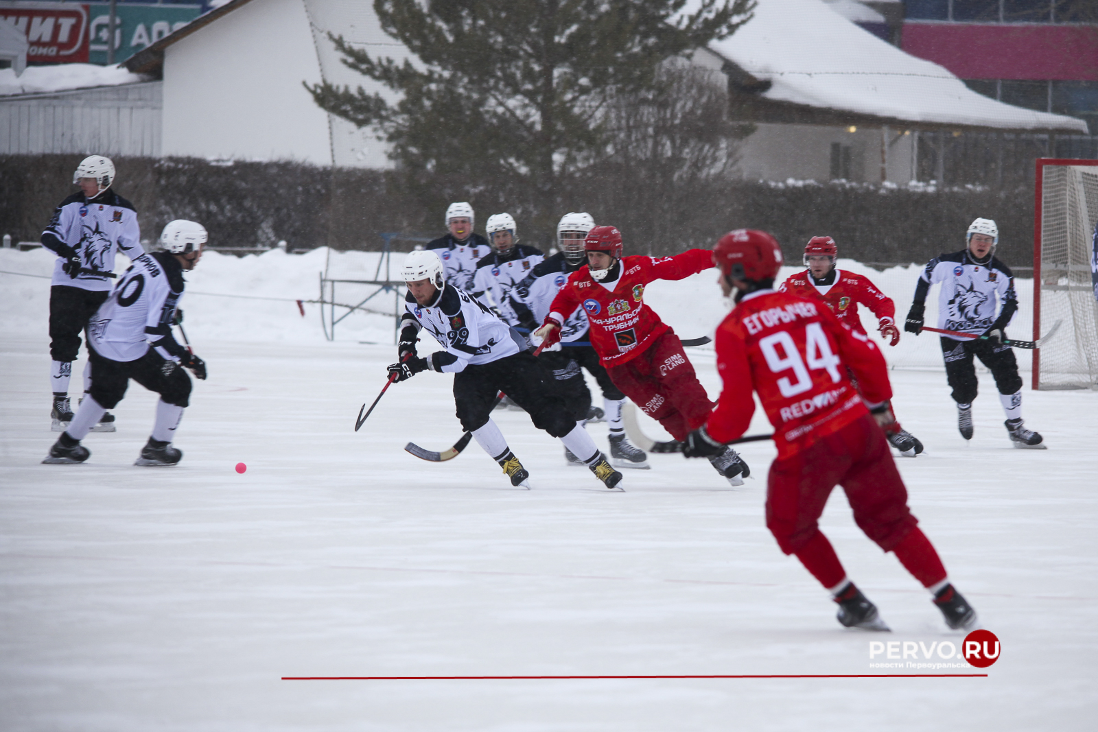 СКА-Уральский Трубник в Первоуральске проиграл Кузбассу со счётом 3:7 class